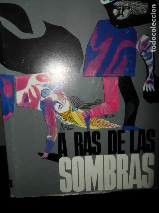 A ras de las sombras, Marta Portal, ed. Planeta A ras de las sombras, Marta Portal, ed. Planeta