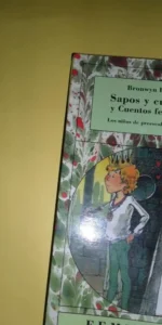 Sapos y culebras y cuentos feministas, Bronwyn Davies, ed. Cátedra Sapos y culebras y cuentos feministas, Bronwyn Davies, ed. Cátedra