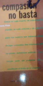 La compasión no basta, Vicenç Fisas, ed. Icaria, Más Madera