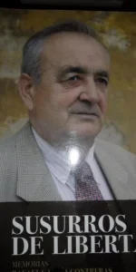Susurros de libertad, Memorias Rafael García Contreras, prólogo Julio Anguita, ed. Puntoreklamo Susurros de libertad, Memorias Rafael García Contreras, prólogo Julio Anguita, ed. Puntoreklamo