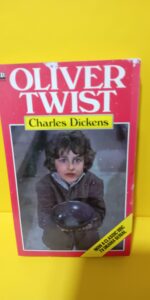 Oliver Twist, Charles Dickens, Ed. Armada